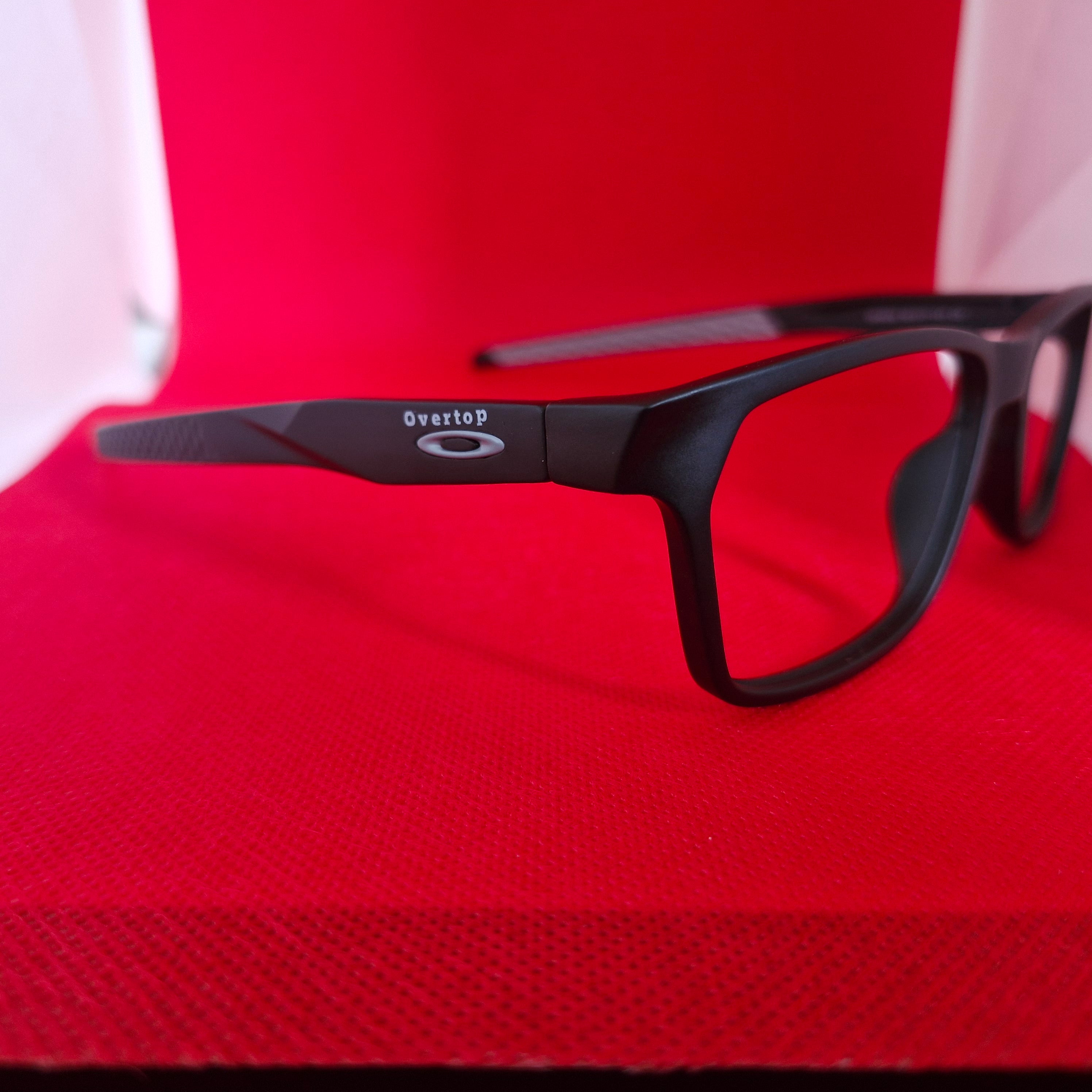 Armazón de ACETATO TR90 marca OVERTOP + Cristales Ópticos CR39 con capa AR, protección 100%UV.