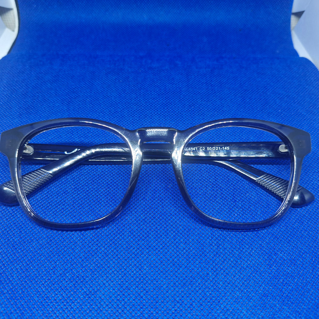 Armazón de ACETATO marca ALTERNA + Cristales Ópticos CR39 con capa AR, protección 100% UV.