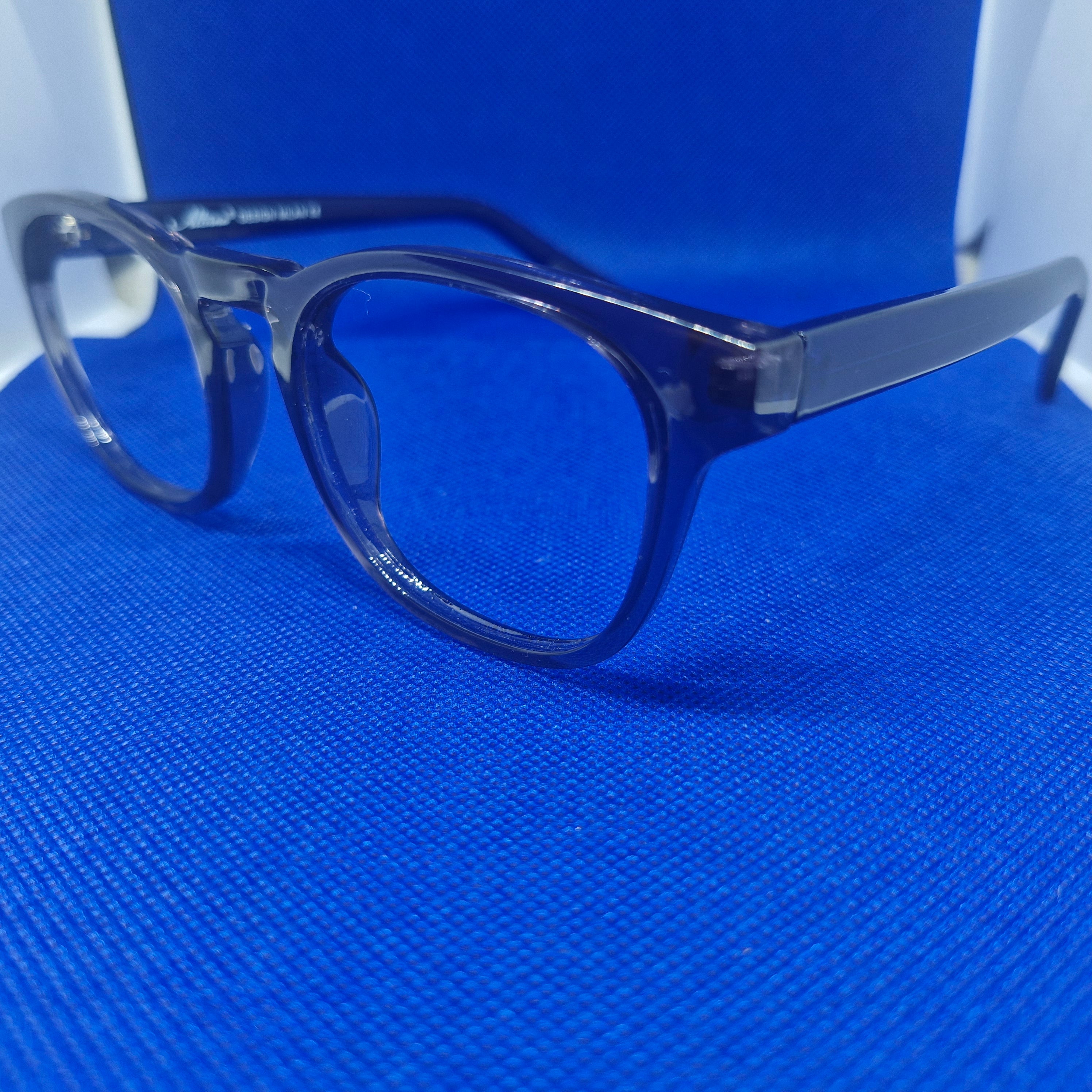 Armazón de ACETATO marca ALTERNA + Cristales Ópticos CR39 con capa AR, protección 100% UV.