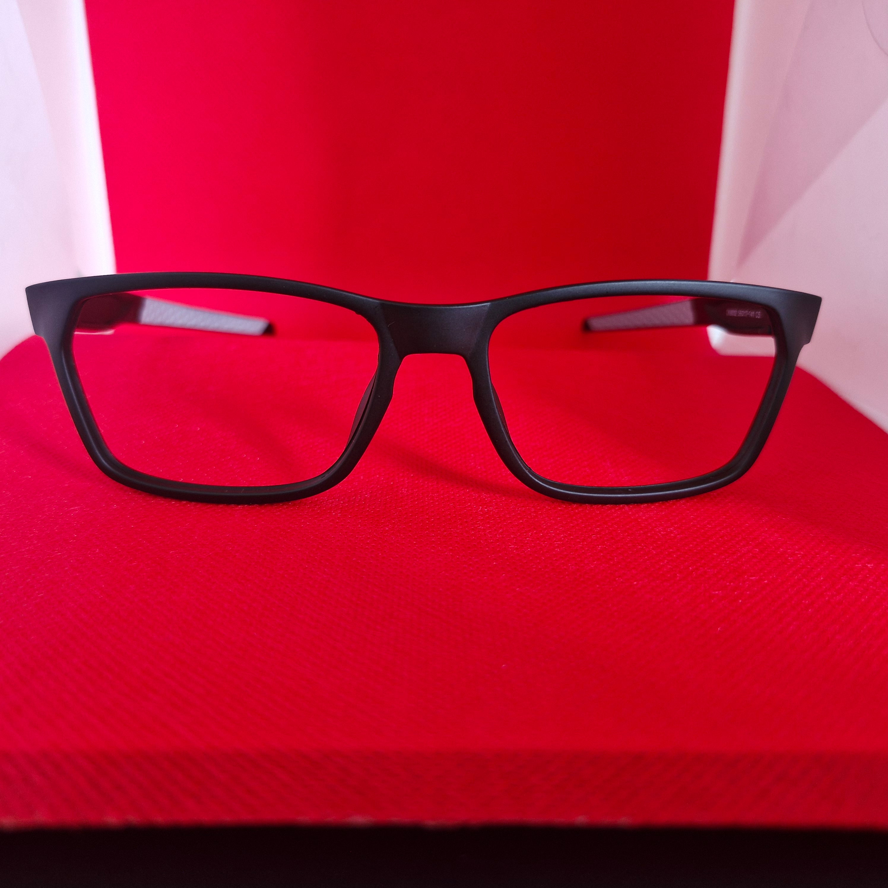 Armazón de ACETATO TR90 marca OVERTOP + Cristales Ópticos CR39 con capa AR, protección 100%UV.