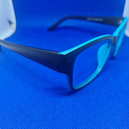 Armazón de ACETATO de 2 colores marca ALTERNA + Cristales Ópticos CR39 con capa AR, protección 100% UV.