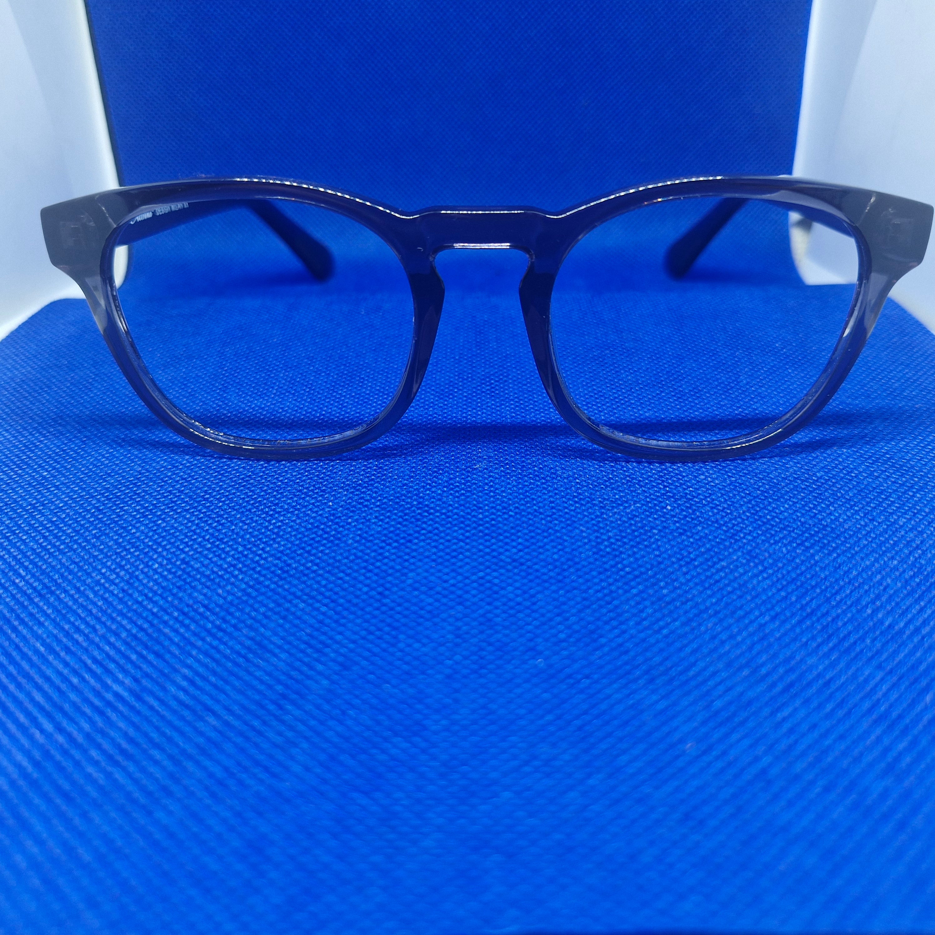 Armazón de ACETATO marca ALTERNA + Cristales Ópticos CR39 con capa AR, protección 100% UV.