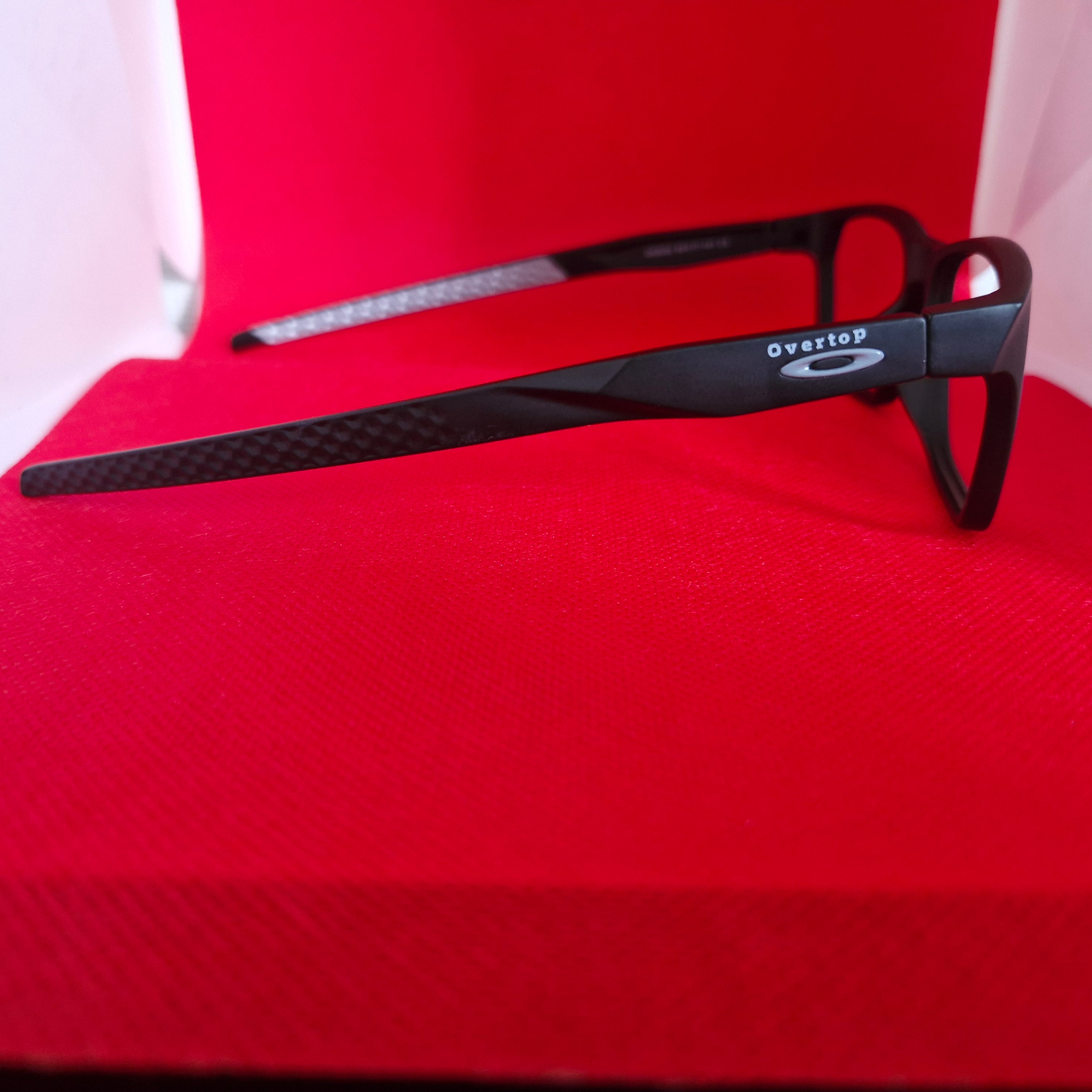 Armazón de ACETATO TR90 marca OVERTOP + Cristales Ópticos CR39 con capa AR, protección 100%UV.