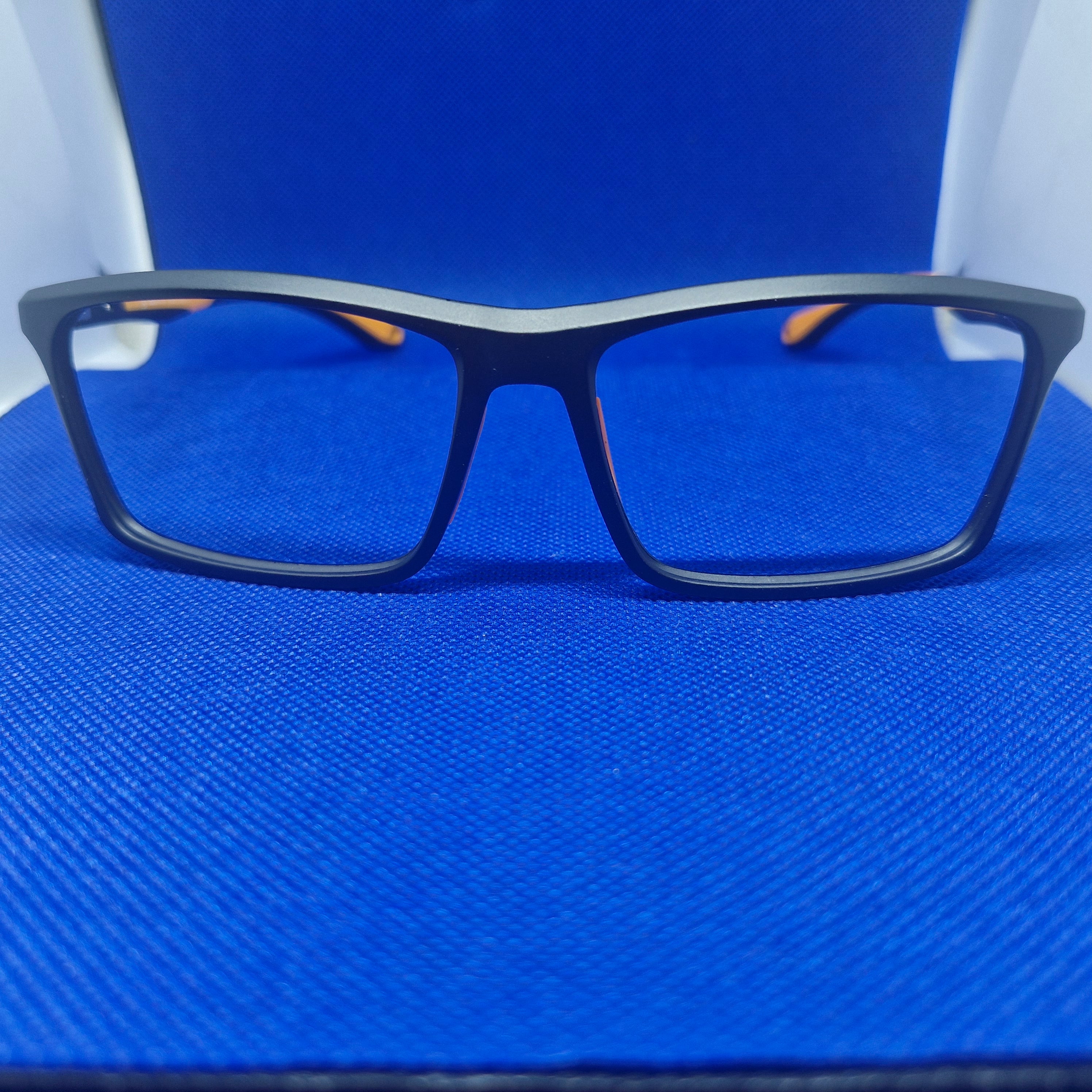 Armazón en TR90 marca MOCATTO Negro y varillas de colores  + Cristales Ópticos CR39 con capa AR, protección 100% UV.