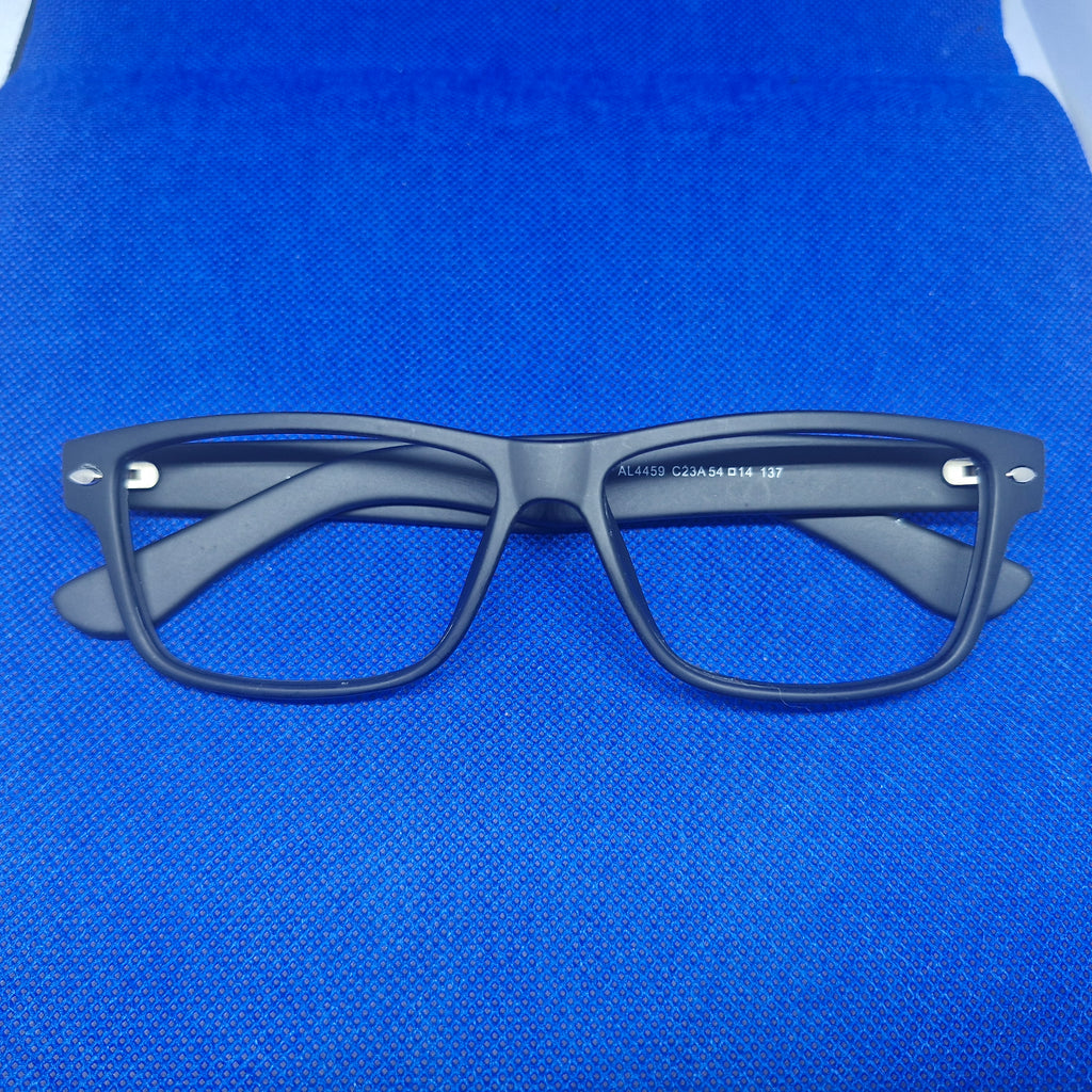 Armazón de ACETATO negro marca ALTERNA + Cristales Ópticos CR39 con capa AR, protección 100% UV.